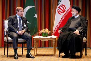 Meeting between Iranian prisident and Shahbaz Sharif PM of Pakistan 